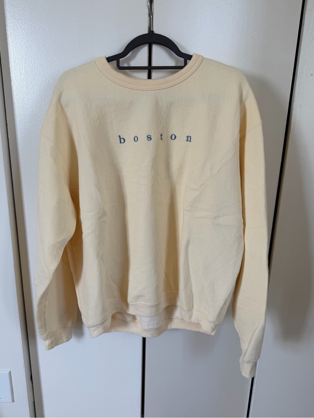 Crewneck Sweatshirt in Pale Yellow with 'boston' Script